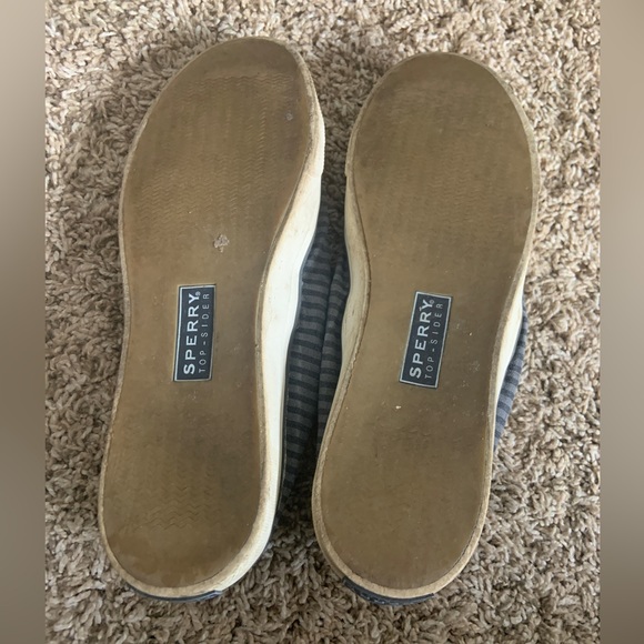 Sperry slip ons - Picture 2 of 3